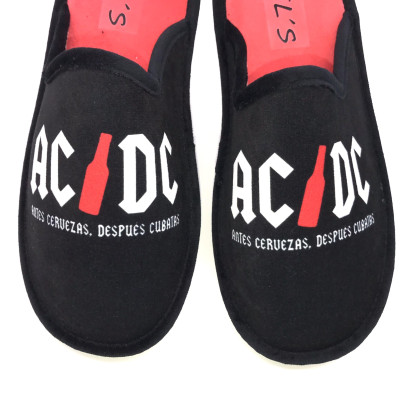 Zapatilla de casa descalza - ACDC negro