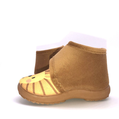 Zapatilla de casa bota y velcro - León camel