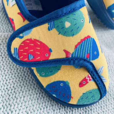 Zapatilla de casa MARIN - cerrada con velcro