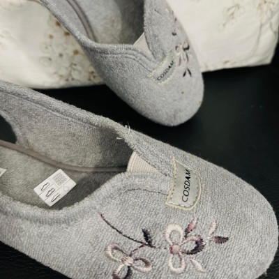 Zapatilla de casa POWIS semi abierta media cuña - rizo gris