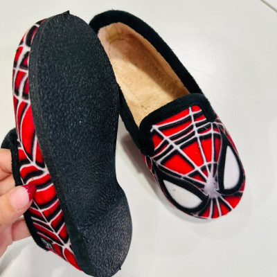 Zapatilla de casa SPIDER - cerrada rojo