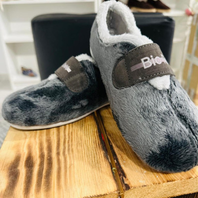 Zapatilla de casa  PIZOL cerrada velcro Biorelax - gris