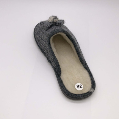 Zapatilla de casa abierta - gris