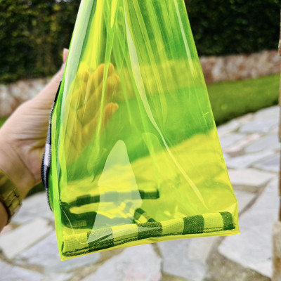 Neceser PVC impermeable amarillo fluor + vichy negro