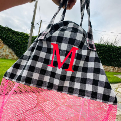 Mochila - bolsa MESH rosa flúor + vichy negro