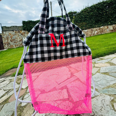 Mochila - bolsa MESH rosa flúor + vichy negro