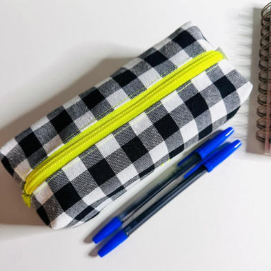 Estuche BRICK - vichy negro - personalizable